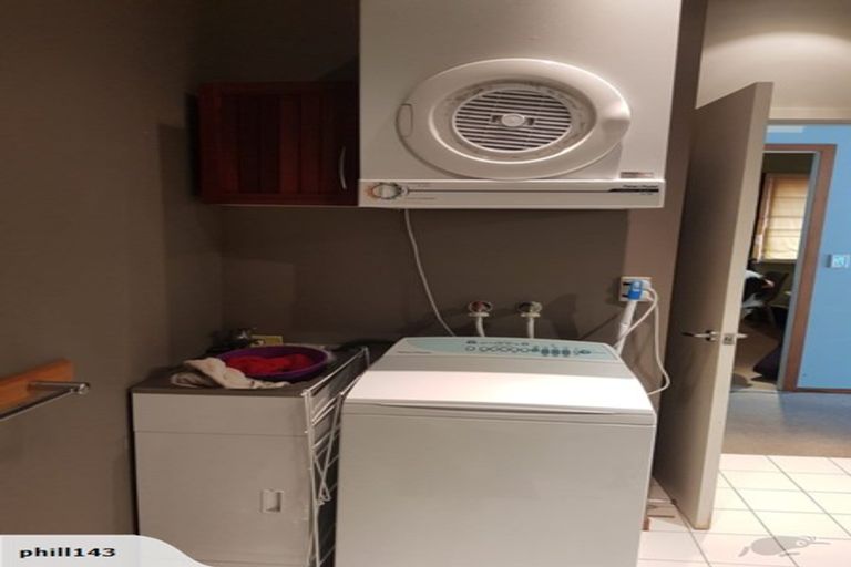 Photo of property in 233 Ohiro Road, Brooklyn, Wellington, 6021