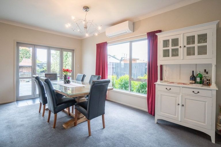 Photo of property in 3 Peppertree Glade, Kelvin Grove, Palmerston North, 4414