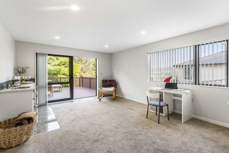Photo of property in 31 Aldon Lane, The Gardens, Auckland, 2105