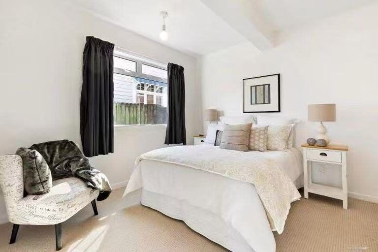 Photo of property in 12a Bayview Road, Bayview, Auckland, 0629