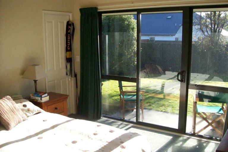 Photo of property in 15 Harrys Way, Redwood, Christchurch, 8051