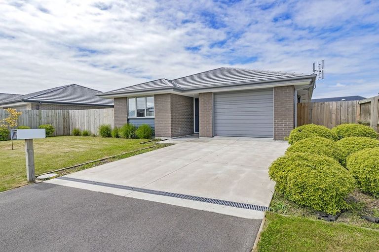 Photo of property in 52 Lucca Crescent, Rolleston, 7615