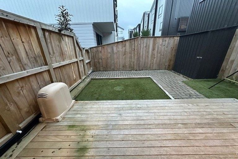 Photo of property in 33/36 Westgate Drive, Westgate, Auckland, 0614