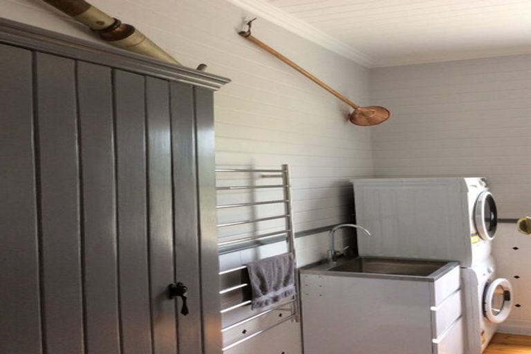 Photo of property in 3 Signal Stn Road, Pouto, Te Kopuru, 0391