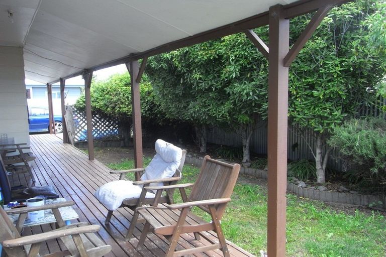 Photo of property in 2/38 Townshend Crescent, Greenmeadows, Napier, 4112