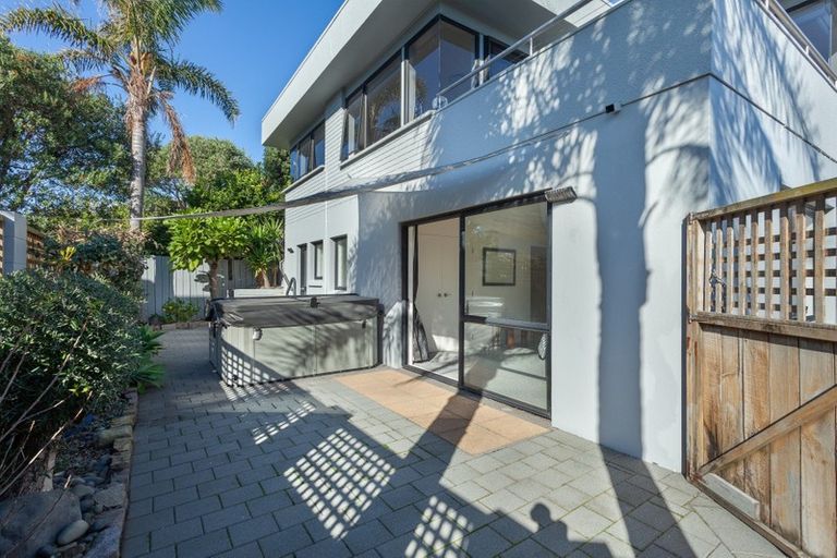 Photo of property in 325c Oceanbeach Road, Mount Maunganui, 3116