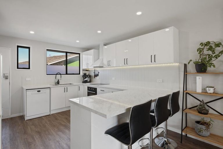 Photo of property in 1/202 Grimseys Road, Redwood, Christchurch, 8051