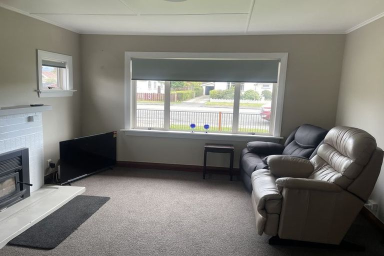 Photo of property in 9 Moorhouse Street, Waimate, 7924