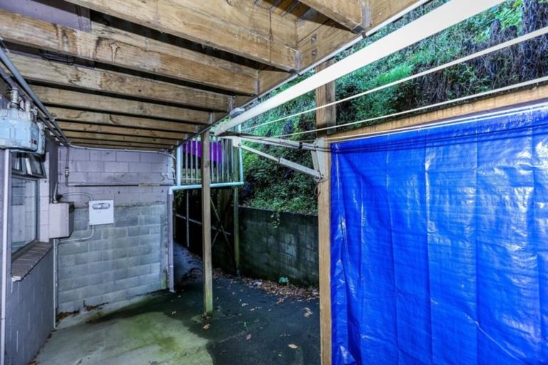 Photo of property in 8 Carrington Street, Lower Vogeltown, New Plymouth, 4310