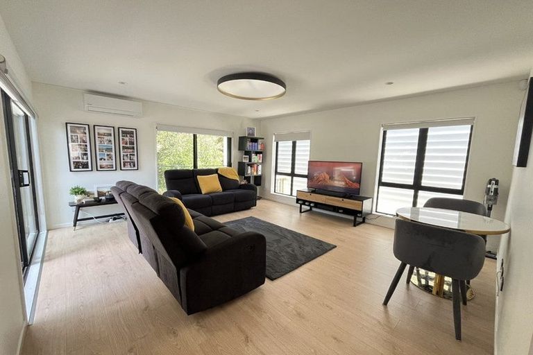 Photo of property in 60a Fitzwater Place, Henderson, Auckland, 0612