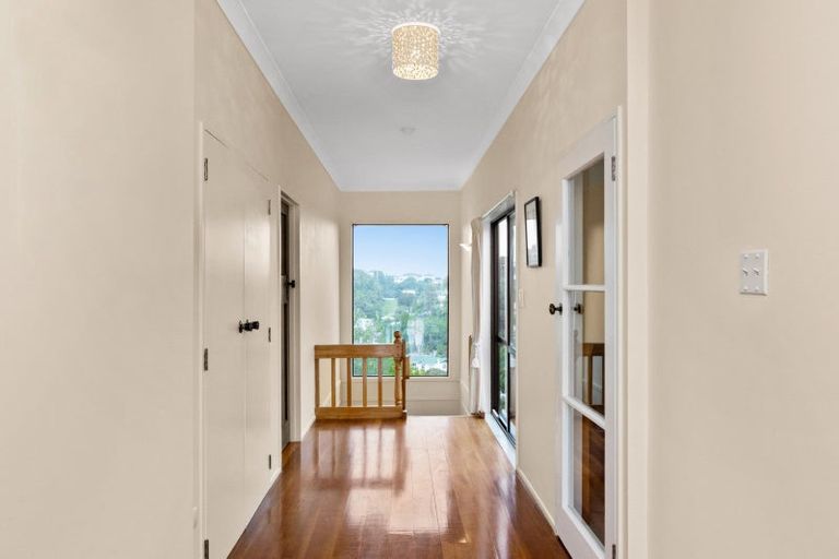 Photo of property in 19 Guys Hill Road, Hospital Hill, Napier, 4110