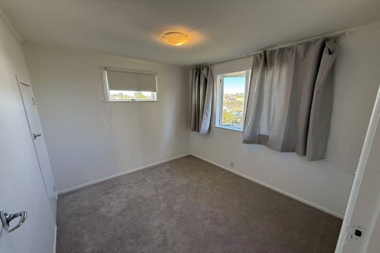 Photo of property in 29 Arrow Road, Forrest Hill, Auckland, 0620