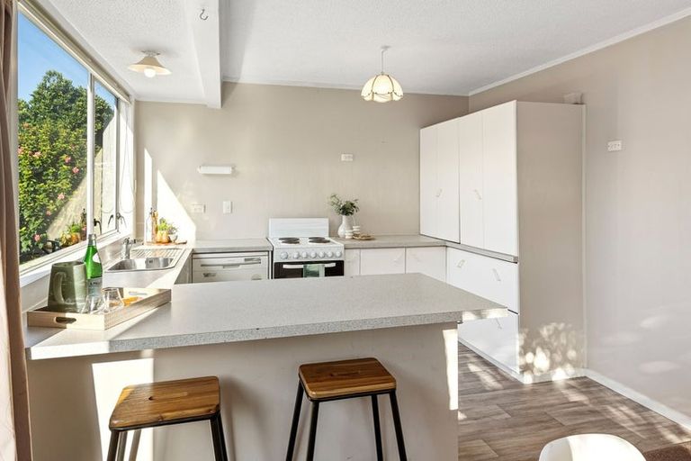 Photo of property in 7a Rodney Grove, Paraparaumu, 5032