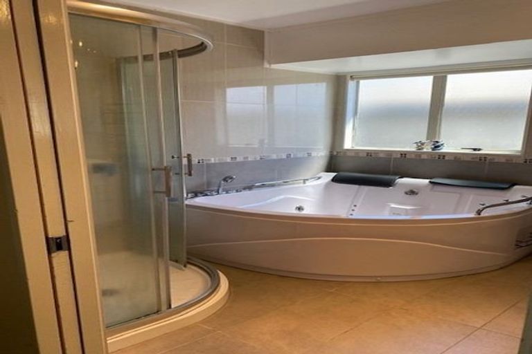 Photo of property in 1/7 Nakhle Place, Manurewa, Auckland, 2105