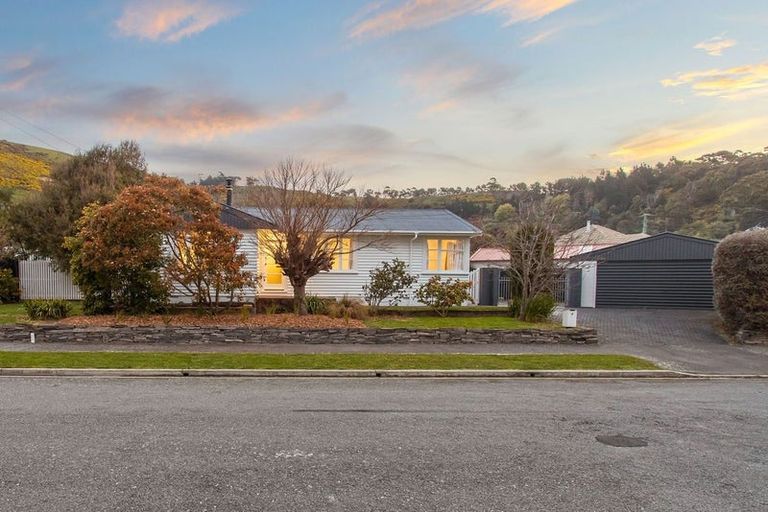 Photo of property in 4 Lucienne Place, Hillsborough, Christchurch, 8022