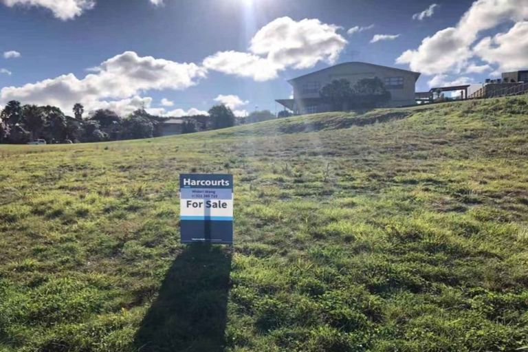 Photo of property in 25 Surf View Crescent, Red Beach, 0932