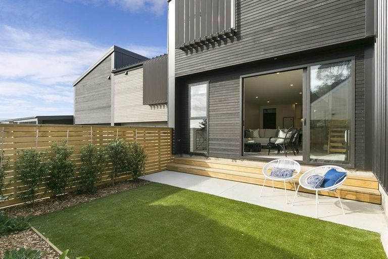 Photo of property in 11/80 Seatoun Heights Road, Seatoun, Wellington, 6022