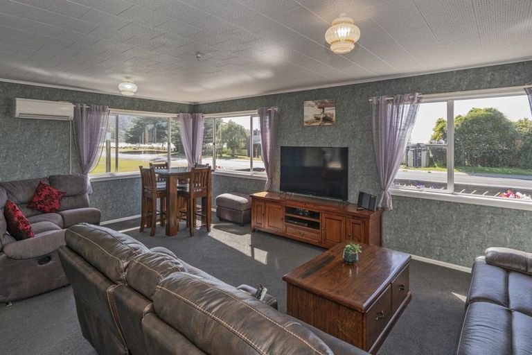 Photo of property in 1 Kawakawa Road, Whitianga, 3510