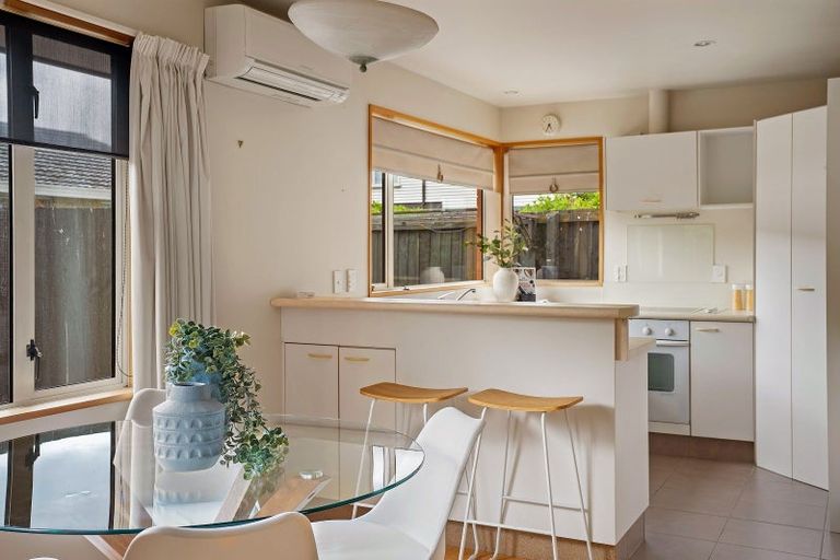 Photo of property in 2/15 Dilworth Street, Riccarton, Christchurch, 8011