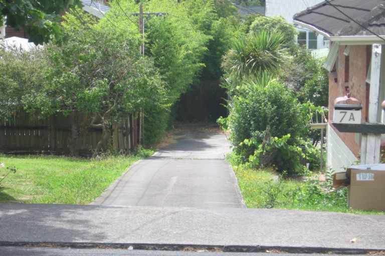 Photo of property in 2/7a Corunna Road, Milford, Auckland, 0620