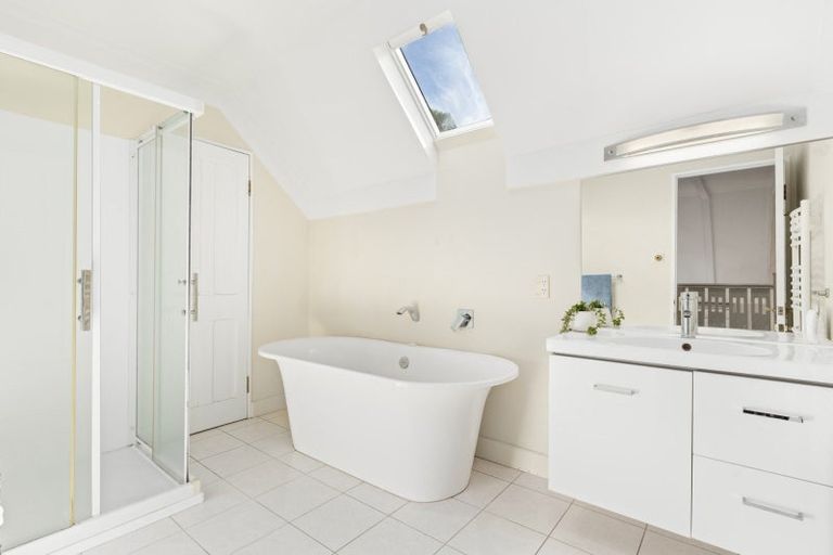 Photo of property in 77 Eleventh Avenue, Tauranga, 3110