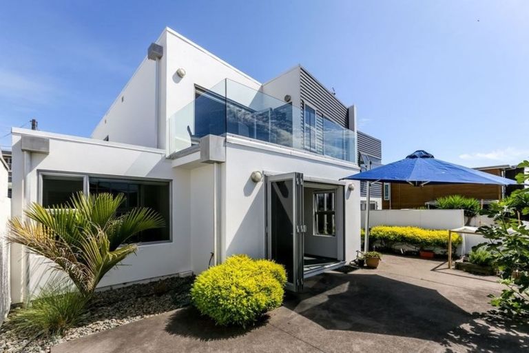 Photo of property in 7 Hobson Street, Normanby, Hawera, 4614