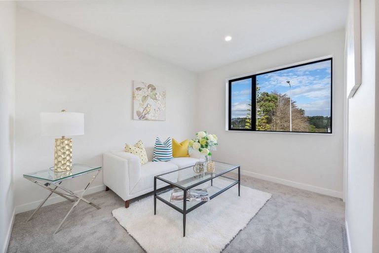 Photo of property in 12 Laquinta Place, Flat Bush, Auckland, 2019