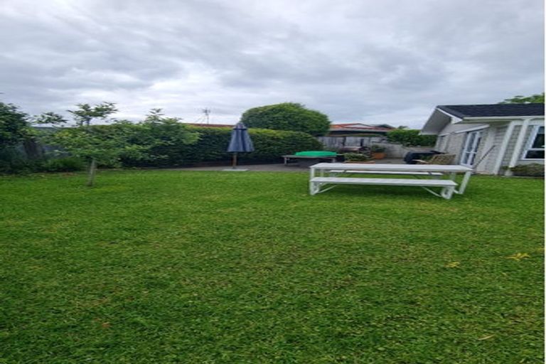 Photo of property in 10 Trust Place, Sunnyhills, Auckland, 2010