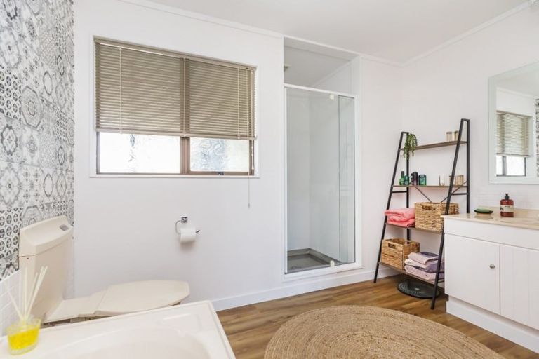 Photo of property in 7 Observatory Close, Whitby, Porirua, 5024