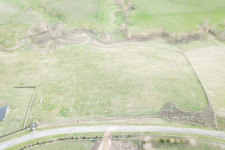 Photo of property in 60 Jg Wilson Drive, Waipukurau, 4281