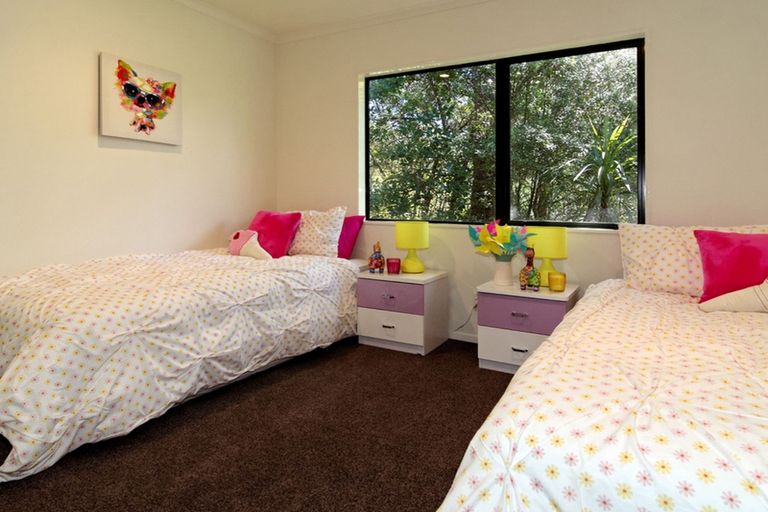 Photo of property in 187a Godley Road, Titirangi, Auckland, 0604