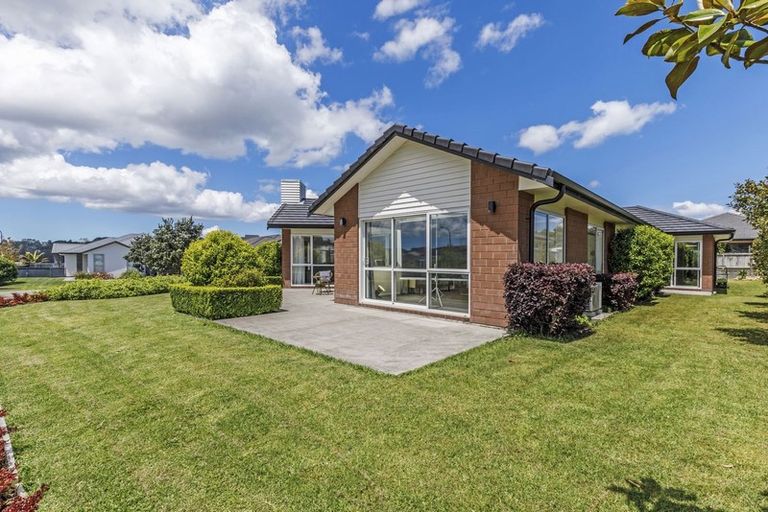 Photo of property in 83 Pohutukawa Parade, Riverhead, 0820
