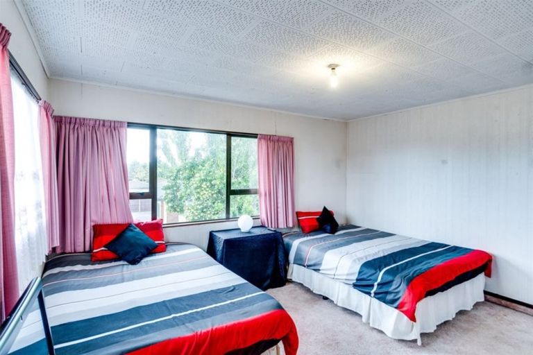 Photo of property in 13 Donegal Crescent, Tamatea, Napier, 4112