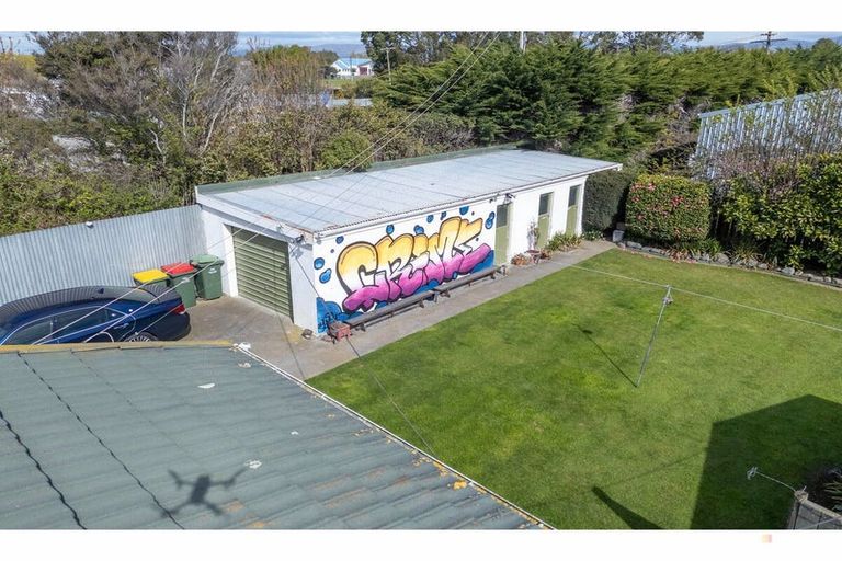 Photo of property in 14 Waimate Highway, Saint Andrews, 7988