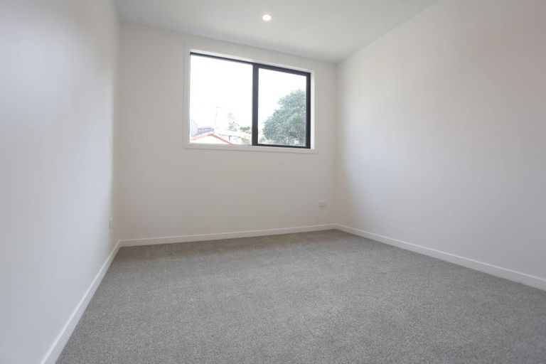 Photo of property in 13b King Richard Place, Browns Bay, Auckland, 0630