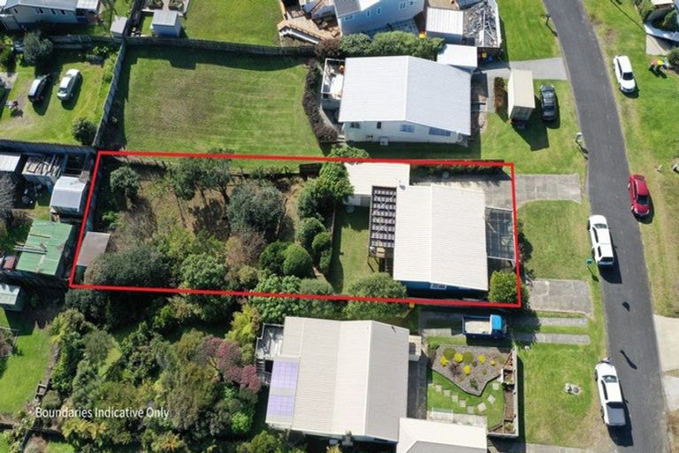 Photo of property in 12 Williams Crescent, Maketu, 3189
