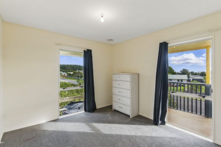 Photo of property in 9 Takitimu Street, Waitarere Beach, Levin, 5510