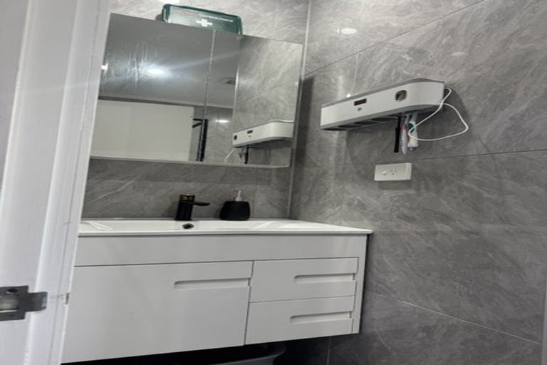 Photo of property in 1/312 Royal Road, Massey, Auckland, 0614