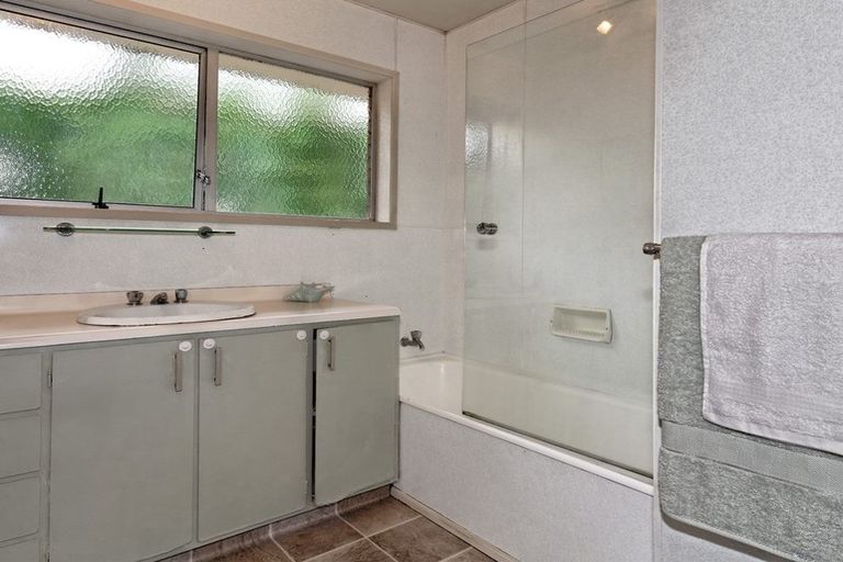 Photo of property in 55a/2 West Lynn Road, Titirangi, Auckland, 0604