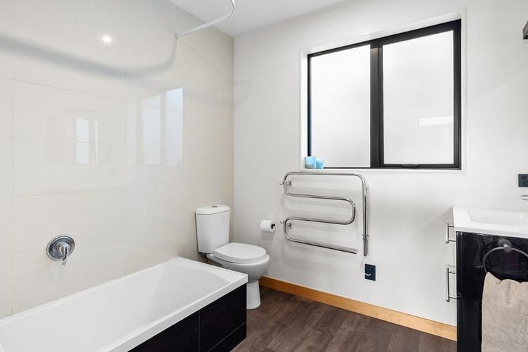 Photo of property in 148 Warren Street, Wanaka, 9305