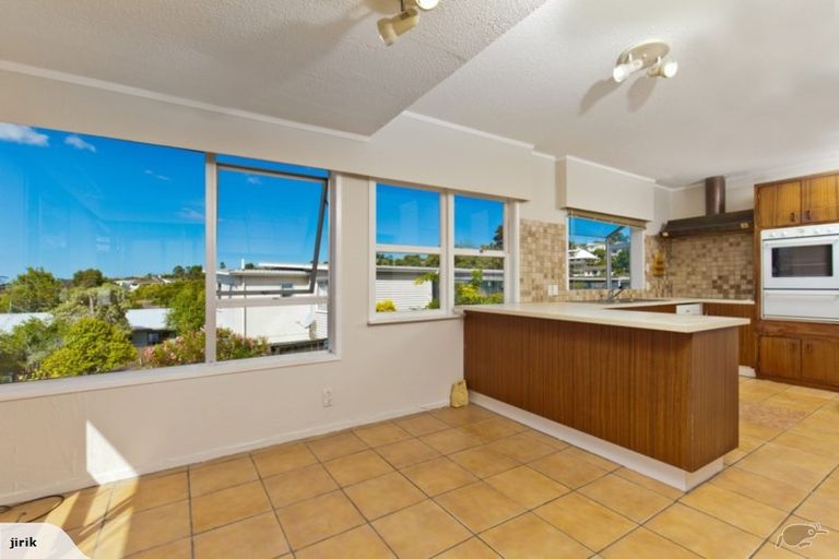 Photo of property in 2/38 Glenvar Road, Torbay, Auckland, 0630