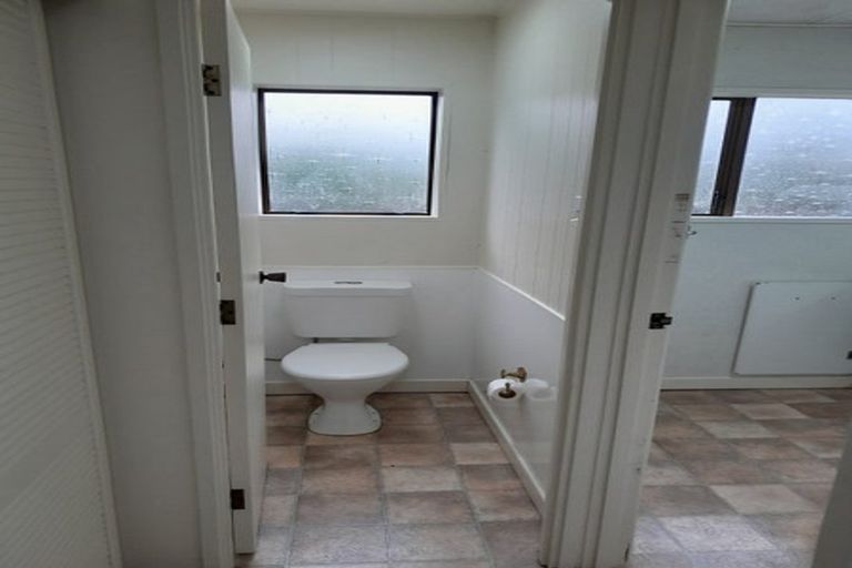 Photo of property in 17 Third Avenue, Avenues, Whangarei, 0110
