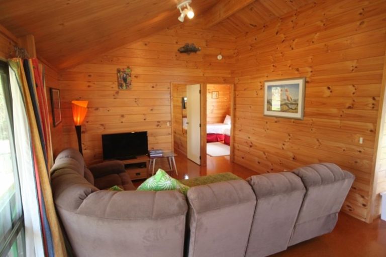 Photo of property in 88 Vista Paku, Pauanui, Hikuai, 3579