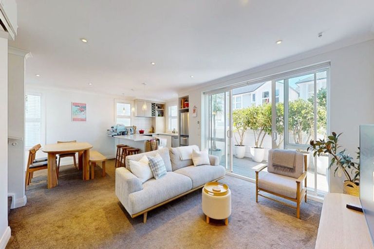 Photo of property in 57 Arcus Way, Hataitai, Wellington, 6021