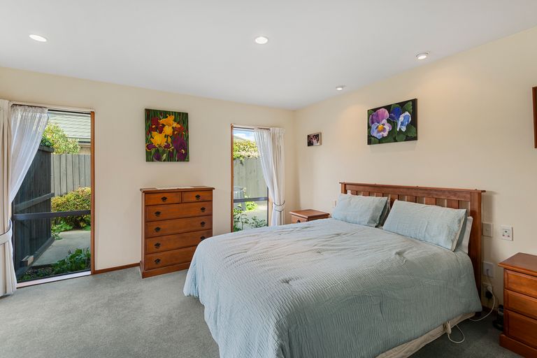 Photo of property in 7 Fuchsia Place, Halswell, Christchurch, 8025