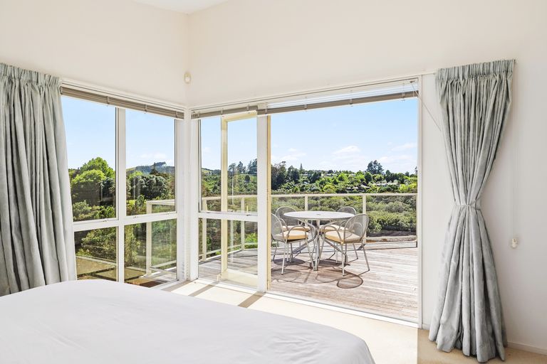 Photo of property in 54 Riverview Road, Kerikeri, 0230