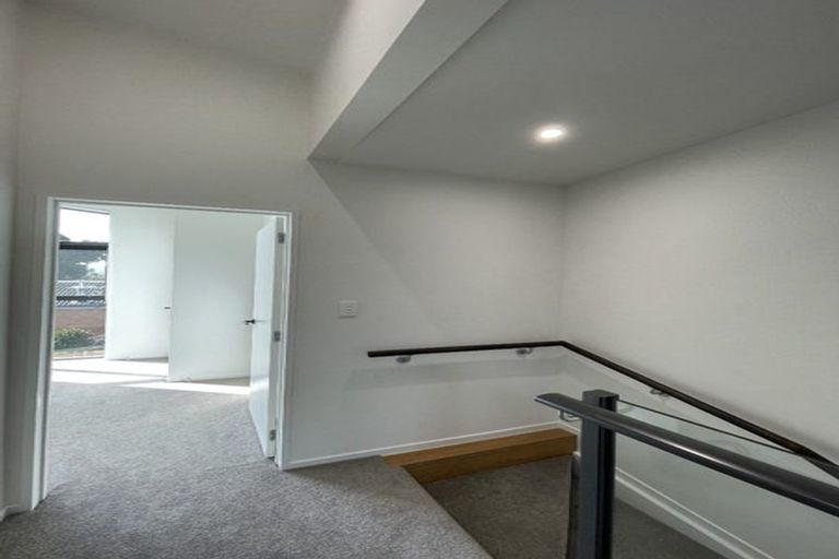 Photo of property in 8 Rangimarie Close, Opaheke, Papakura, 2113