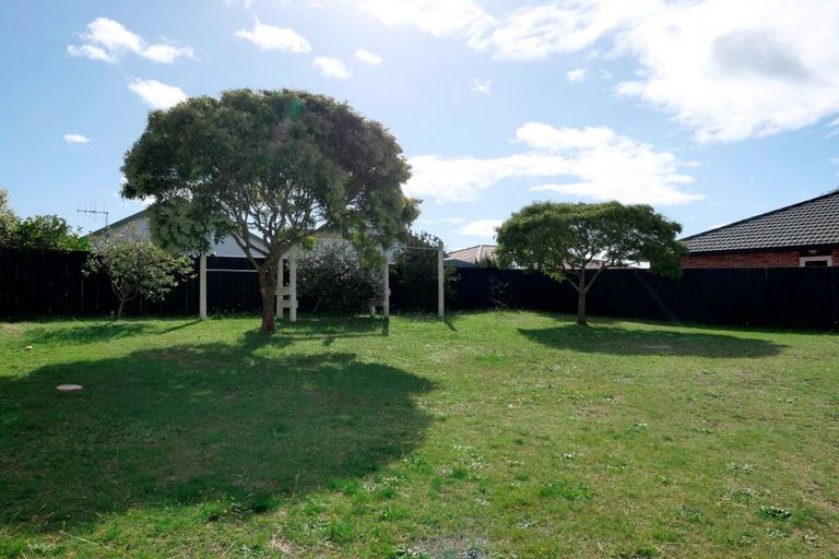 Photo of property in 27 College Drive, Paraparaumu, 5032