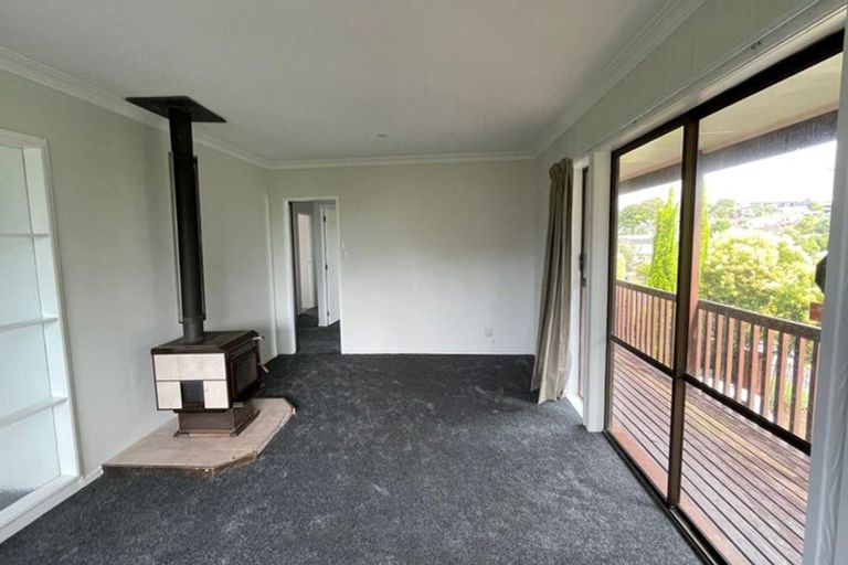Photo of property in 35 Kirby Street, Glendene, Auckland, 0602