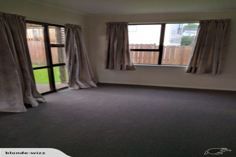 Photo of property in 67 Sunvue Road, Glen Eden, Auckland, 0602